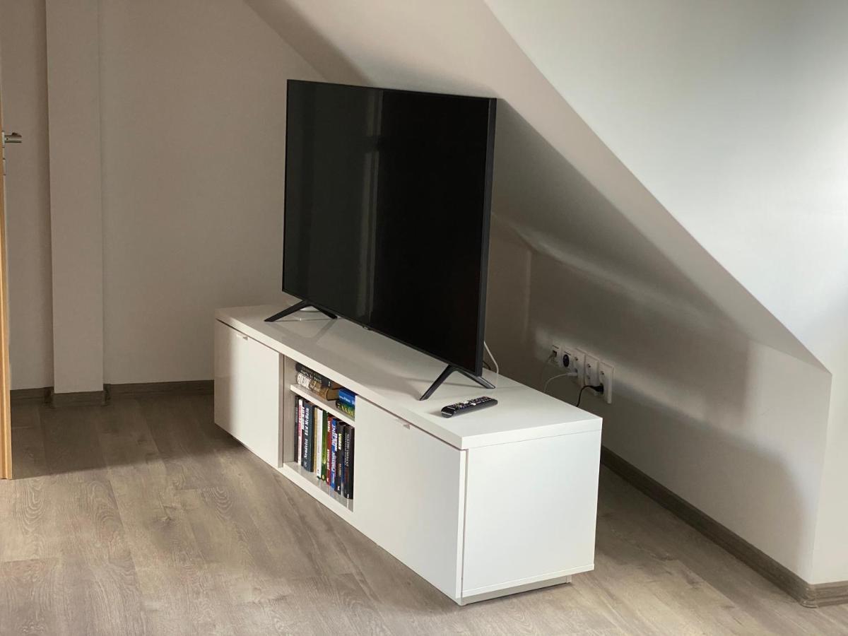 Vila Dum Emma Boretice Ngoại thất bức ảnh